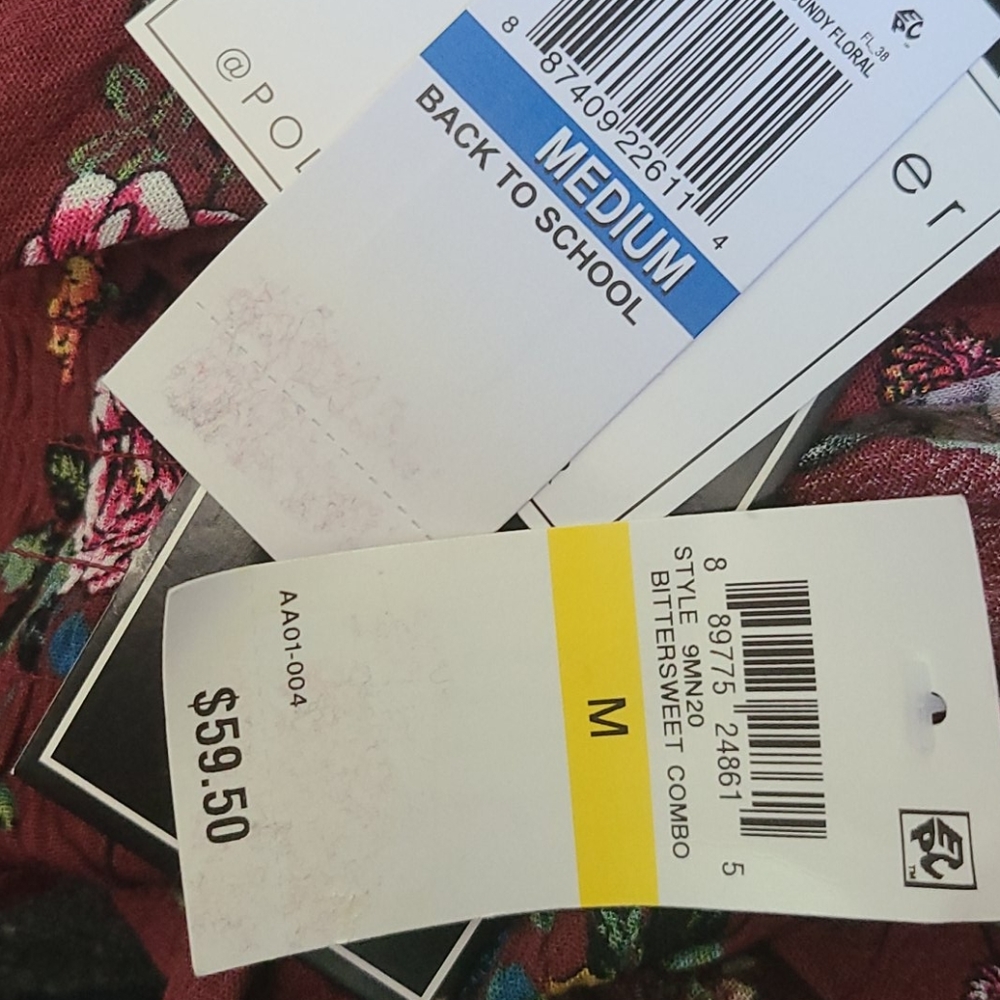 Juniors Reseller Not So Mystery Box - Picture 7 of 8